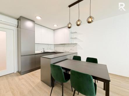 file3 | Pronájem bytu, 3+kk, 79 m²
