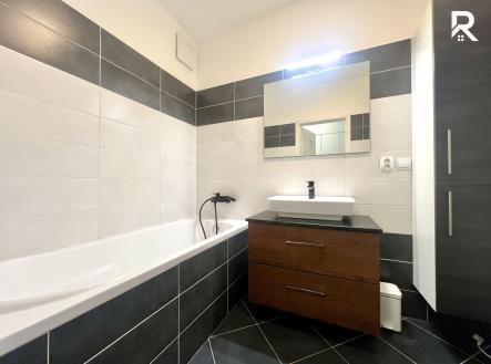 img-5300 | Pronájem bytu, 3+kk, 58 m²