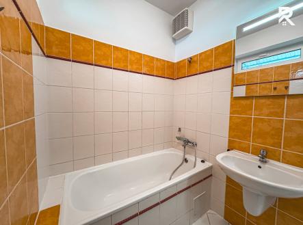 Koupelna | Pronájem bytu, 1+kk, 35 m²