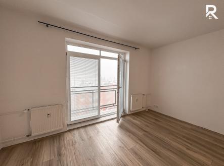 Vstup na balkon | Pronájem bytu, 1+kk, 35 m²