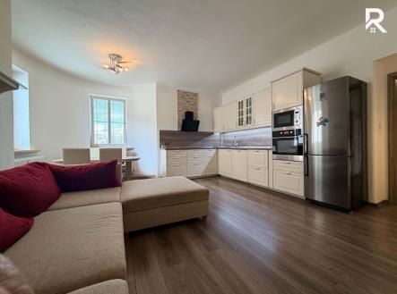 041e6ab3-3a1f-4716-8b1c-88cb530d30ab | Pronájem bytu, 2+1, 75 m²