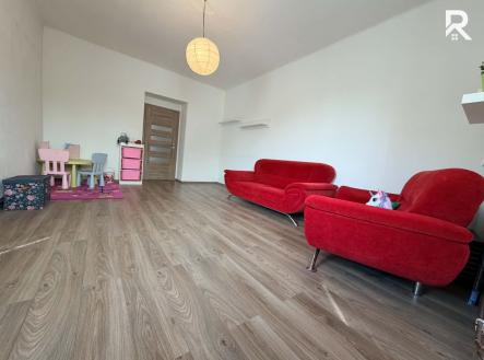 7da6681e-f73d-48d4-8caf-247aab81b811 | Pronájem bytu, 2+1, 75 m²