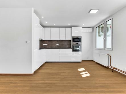 sladkovicova-19.jpg | Prodej bytu, 3+kk, 81 m²
