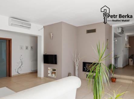 predboj-21.jpg | Prodej - dům/vila, 308 m²
