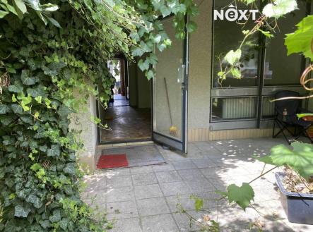 Pronájem - dům/vila, 178 m²