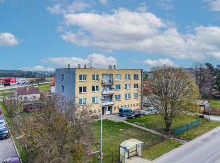 dji-20250410120507-0010-d-dji.jpg | Prodej - nájemní dům, 570 m²