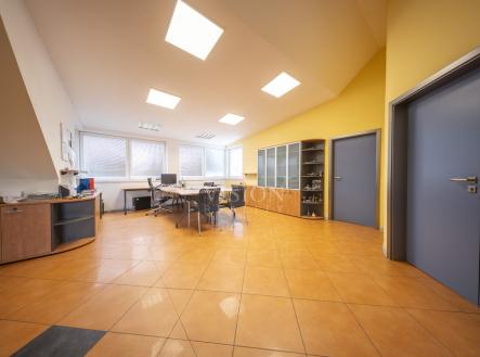dsc05168-hdr.jpg | Pronájem - kanceláře, 210 m²