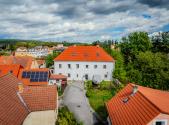 Prodej - nájemní dům, 284 m²