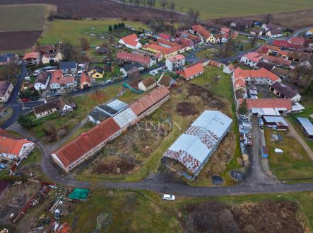 dji-fly-20251202-090048-0383-1764673588616-photo.jpg | Prodej - zemědělský objekt, 7 147 m²