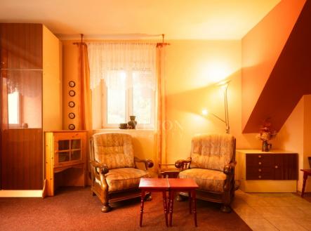 obyvak-s-loznici3.jpg | Prodej - dům/vila, 104 m²