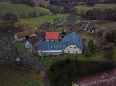 dji-fly-20251208-144522-0571-1765222406650-photo-2.jpg | Prodej - dům/vila, 413 m²