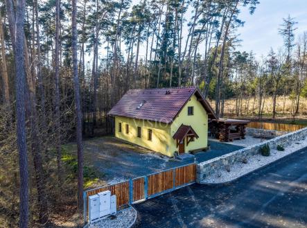 dji-20260411165624-0131-d-hdr.jpg | Prodej - dům/vila, 98 m²