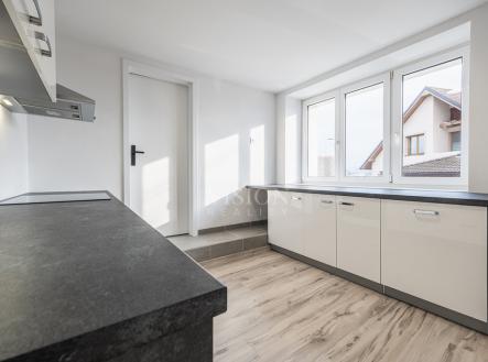 dscf8142-hdr.jpg | Prodej - dům/vila, 180 m²