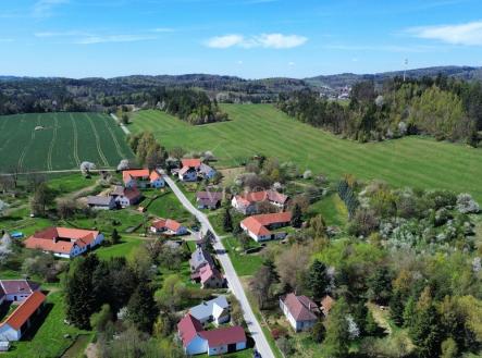 dji-fly-20260422-135048-634-1776858716219-photo-optimized.jpeg | Prodej - dům/vila, 136 m²