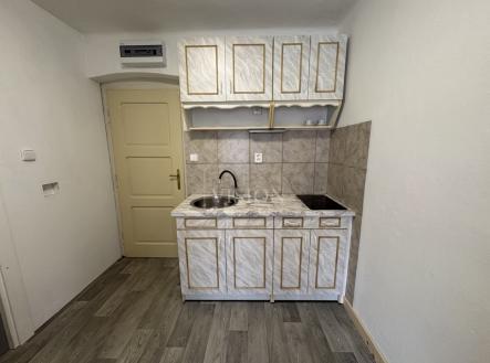 img-1422.jpeg | Pronájem bytu, 2+kk, 19 m²