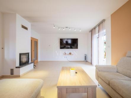 rd-u-cb-sj-exp-53-1.jpg | Prodej - dům/vila, 242 m²