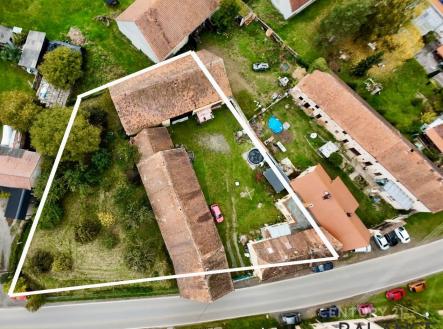 . | Prodej - zemědělský objekt, 2 099 m²