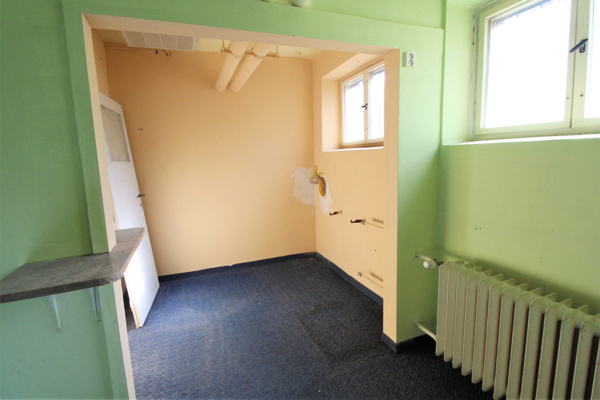 Pronájem prostoru cca 62 m2 v ul. Bydžovská, Praha 10 - Malešice, nezařízený, původní stav