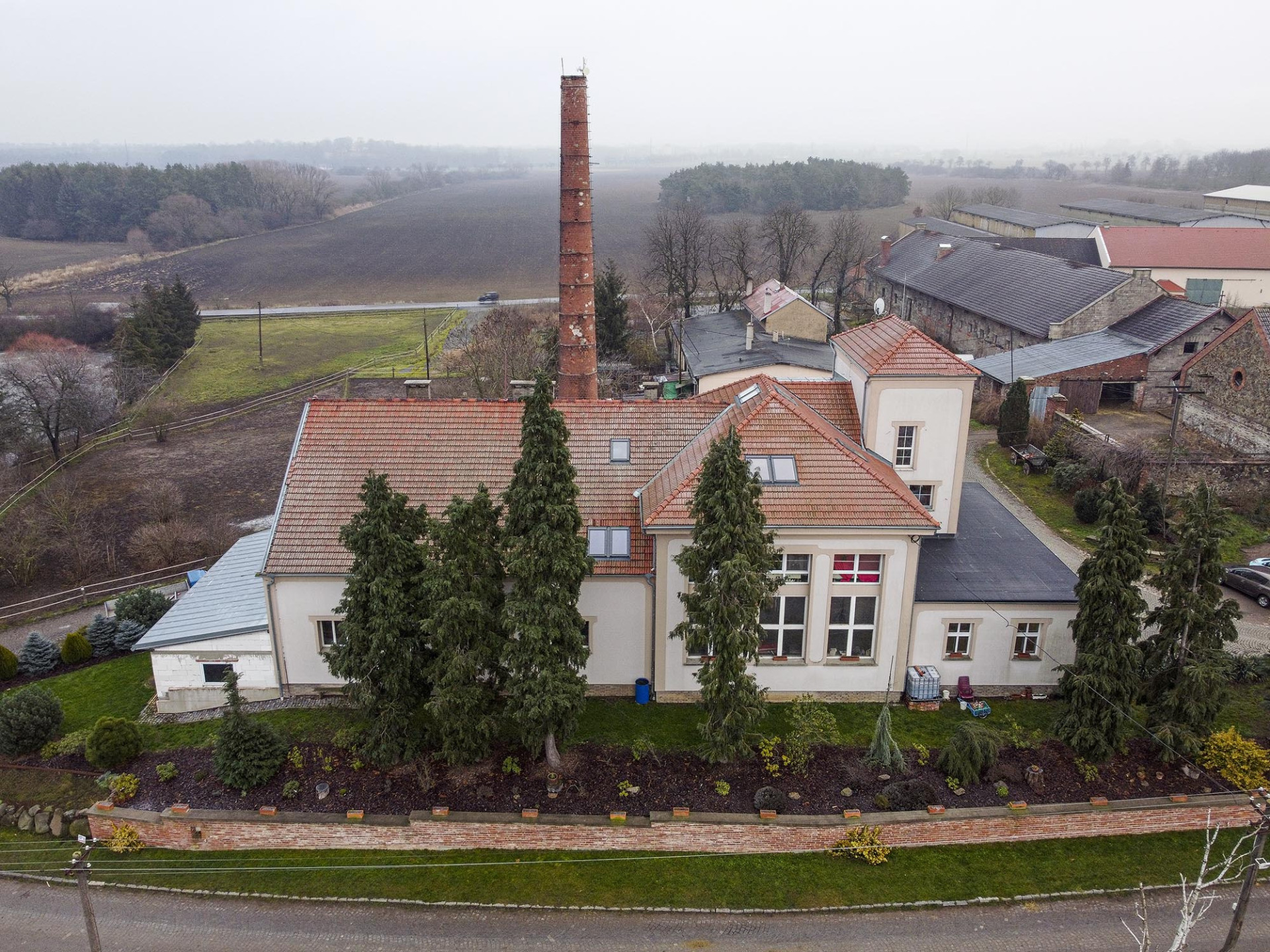 Pronájem komerčního prostoru 46 m2, P10-Uhřiněves, ul. Netluky, 1.NP, cihla, OV
