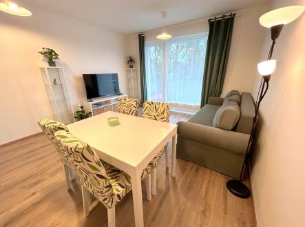 Pronájem bytu, 2+kk, 62 m²