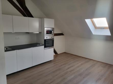 Pronájem bytu, 2+kk, 58 m²