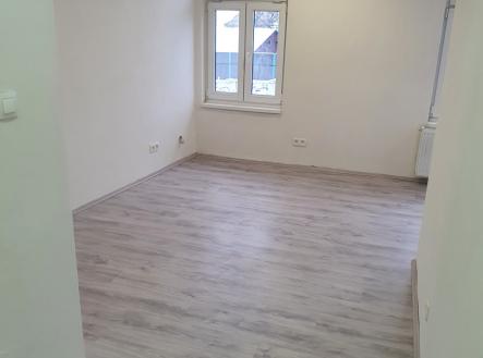 Pronájem bytu, 1+kk, 35 m²