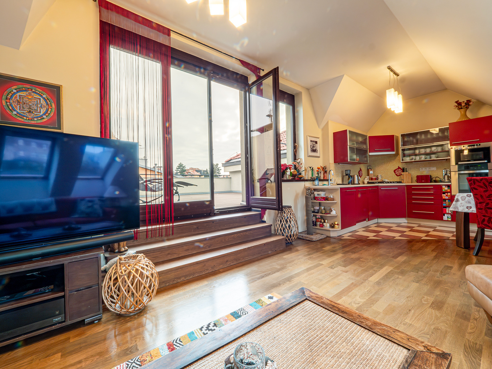 Prodej bytu 4 + k.k. 164 m² (terasa 39 m²), Praha 4 - Podolí, ul. Doudova