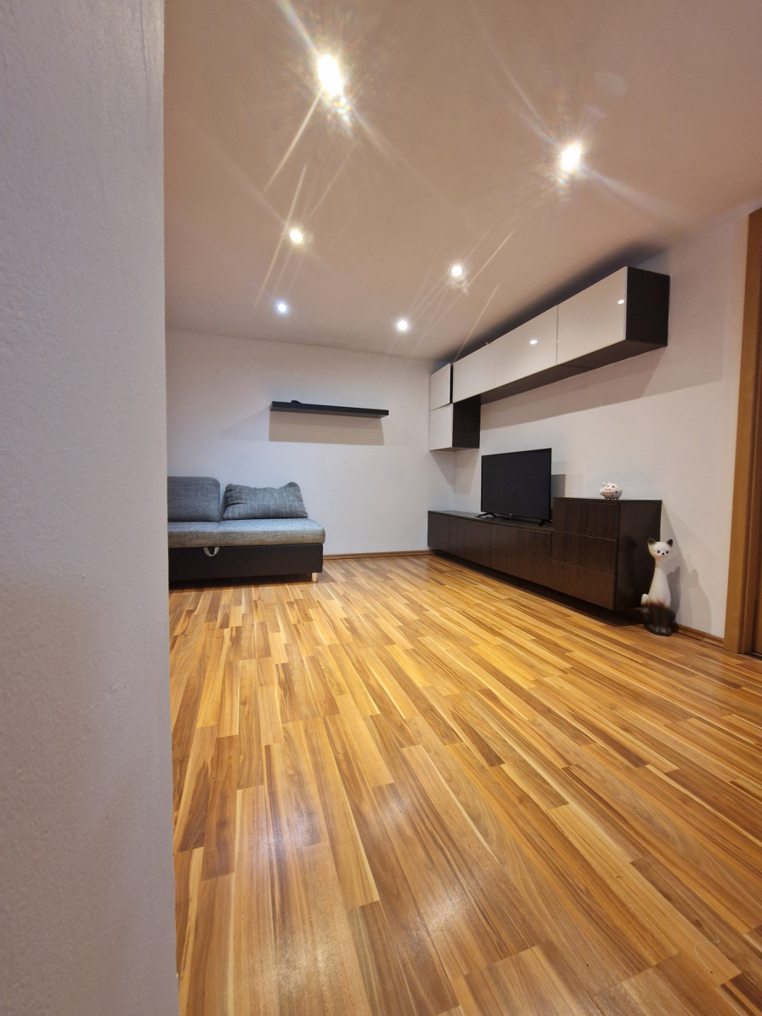 Nabízíme k pronájmu byt 3+kk, 85 m² – Radonice, ul. Vobůrecká