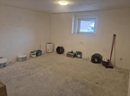 Pronájem - skladovací prostor, 25 m²