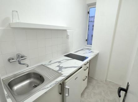 Pronájem bytu, 1+1, 38 m²