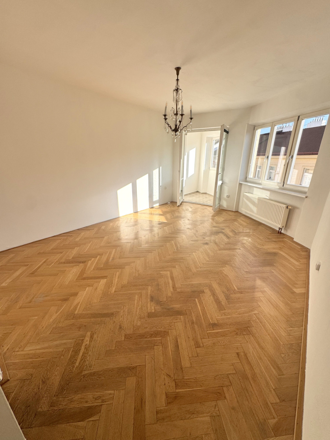 Pronájem bytu 1+1, 38 m2, P2-Vinohrady, ul. Londýnská, 7.NP, cihla