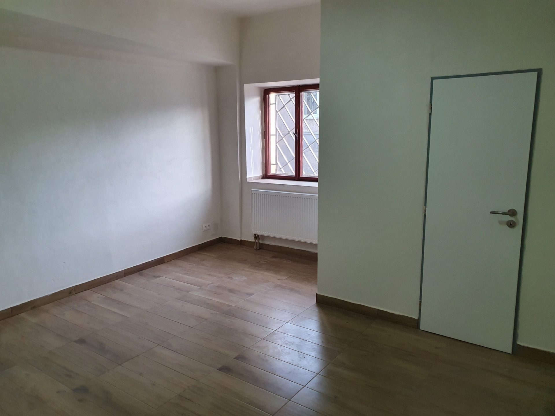Pronájem bytu 1+kk, 30 m2, Strančice, ul. Průmyslová, 1.NP, cihla