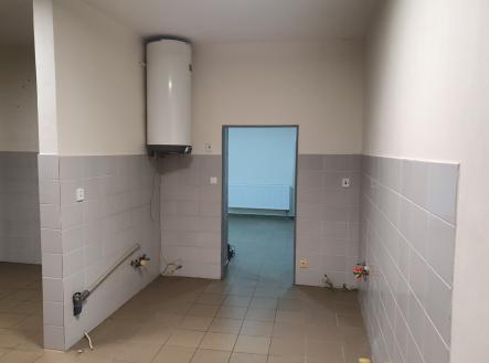 Pronájem - obchodní prostor, 96 m²