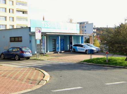 Pronájem - obchodní prostor, 165 m²