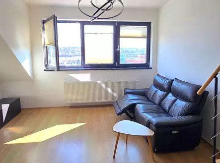 Pronájem bytu, 2+kk, 74 m²