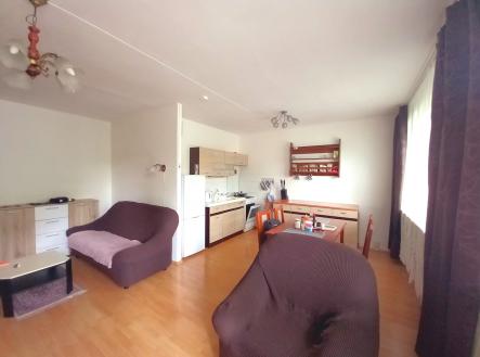 Pronájem bytu, 3+kk, 76 m²