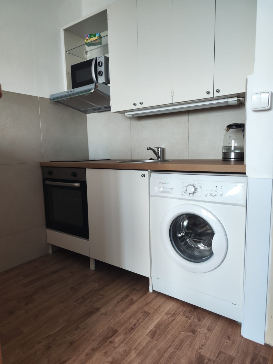 Garsoniéra 22 m², Praha 4, ul. Vavřenova, nedaleko Novodvorská Plaza