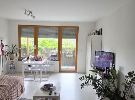 Pronájem bytu, 2+kk, 62 m²