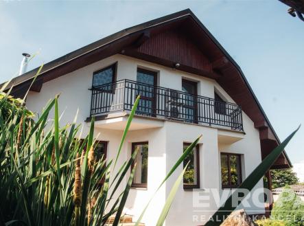 . | Prodej - dům/vila, 226 m²