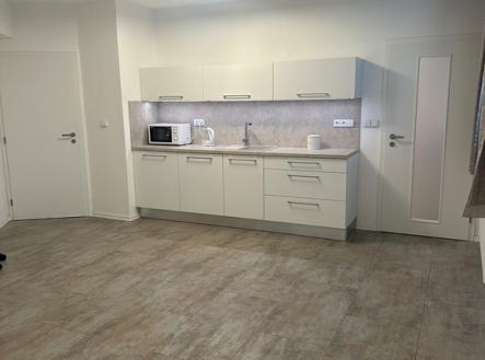 img-4515.jpeg | Pronájem - obchodní prostor, 82 m²