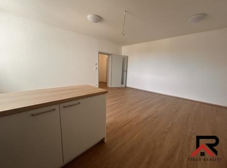 img-8146.jpeg | Pronájem bytu, 1+kk, 2 366 m²