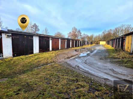 4-1.jpg | Prodej - malý objekt/garáž