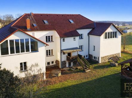 2.png | Prodej - nájemní dům, 878 m²