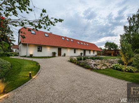 2.jpg | Prodej - dům/vila, 220 m²