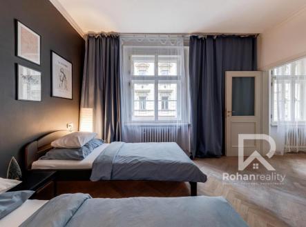 Pronájem bytu, 1+kk, 35 m²