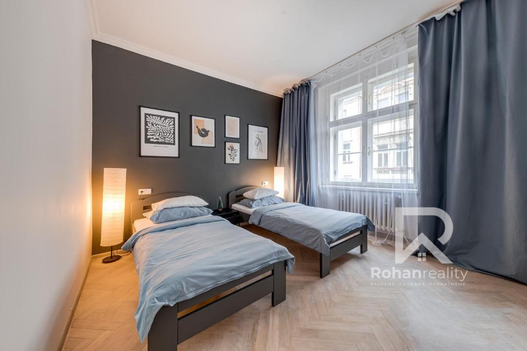 Pronájem moderních 1+kk  Víta Nejedlého, Praha 3 – Žižkov