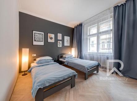 Pronájem bytu, 1+kk, 35 m²