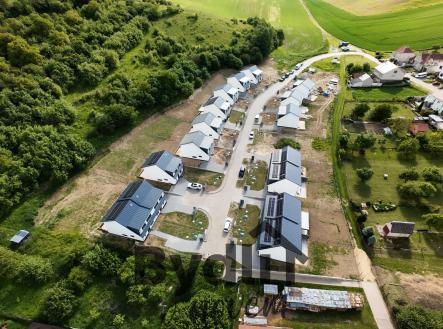 dji_fly_20250524_190132_0063_1748119308843_photo | Prodej - dům/vila, 110 m²