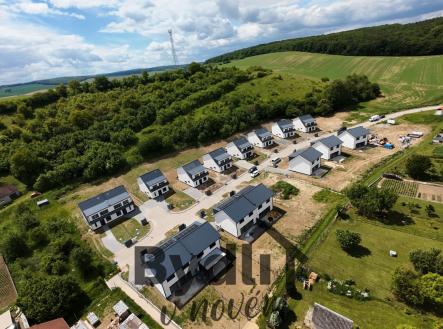 dji_fly_20250524_134740_0049_1748080586813_photo | Prodej - dům/vila, 121 m²