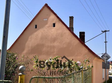 D990229E-25DF-4A08-9EE9-8183BEBA7D4B_1_201_a | Prodej - zemědělský objekt, 1 977 m²